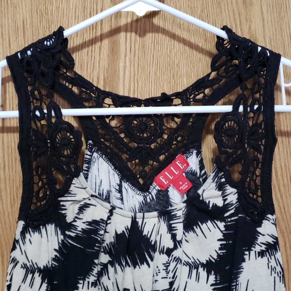 Black and cream crochet straped racerback tank